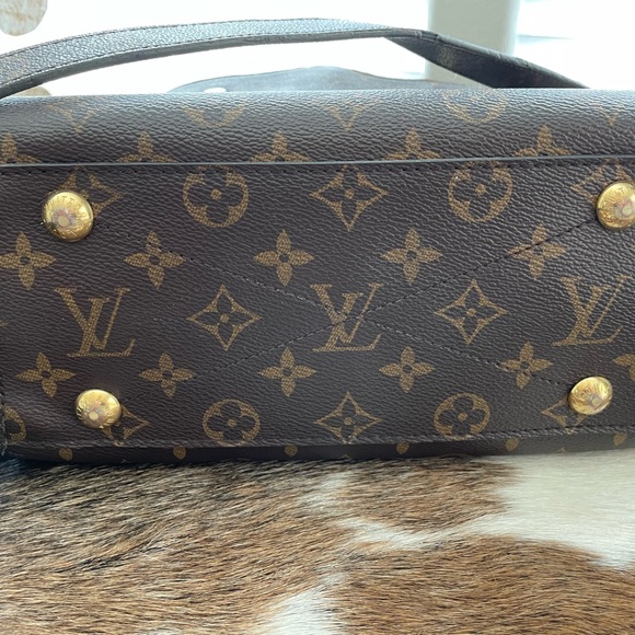 Louis Vuitton Montaigne 2016 - Picture 4 of 12